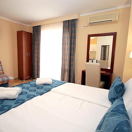 Apartments Villa Mare Mar ซูโตมอเร ภายนอก รูปภาพ