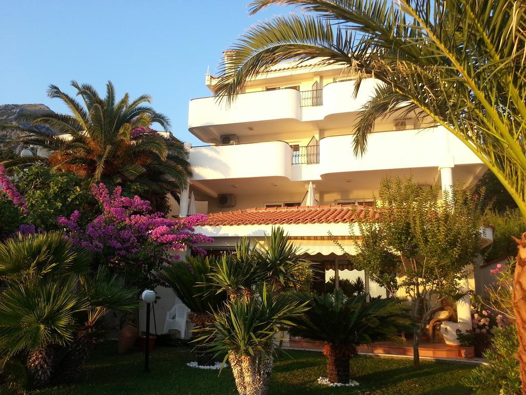 Apartments Villa Mare Mar ซูโตมอเร ภายนอก รูปภาพ